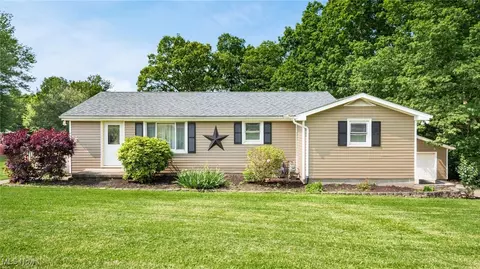 3125 Jenkins Dr, Zanesville, OH 43701