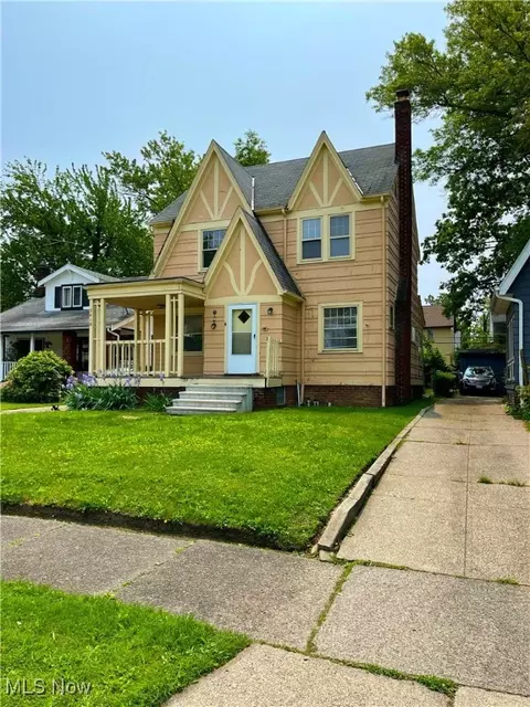 3418 Hartwood Rd, Cleveland Heights, OH 44112