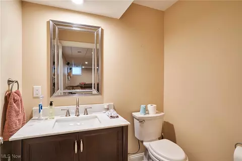 Bath - 213 Provence Pointe, Akron, OH 44333 photo 5 of 5