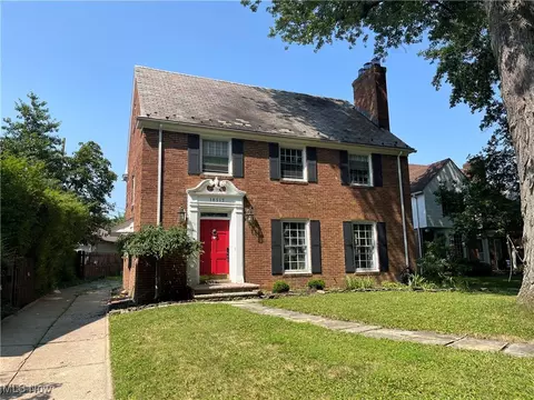 18515 Lomond Blvd, Shaker Heights, OH 44122
