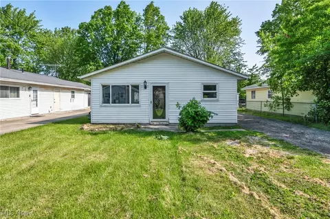 332 Morgan Ave, Elyria, OH 44035