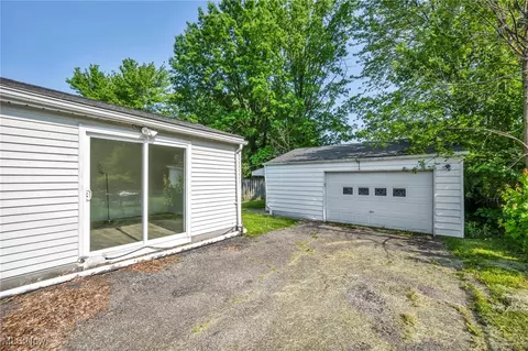 332 Morgan Ave, Elyria, OH 44035 photo 31