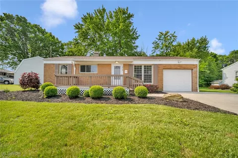 5727 Colgate Ave, Austintown, OH 44515