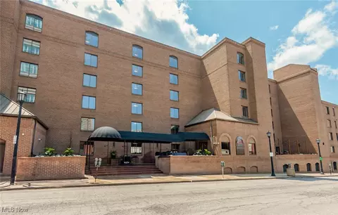 1444 W 10th St #405, Cleveland, OH 44113