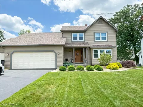 6471 Ridgeview Ave, Austintown, OH 44515