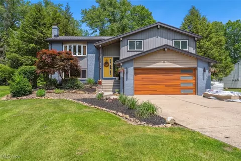 11435 Chippewa Rd, Brecksville, OH 44141
