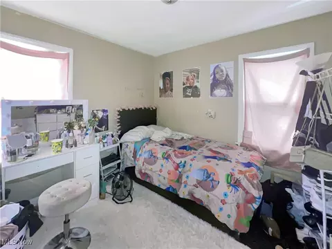 Bedroom - 1541 E 196 St, Euclid, OH 44117 photo 3 of 4