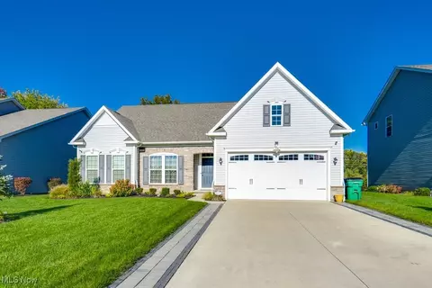 129 Ava June Dr, Painesville, OH 44077