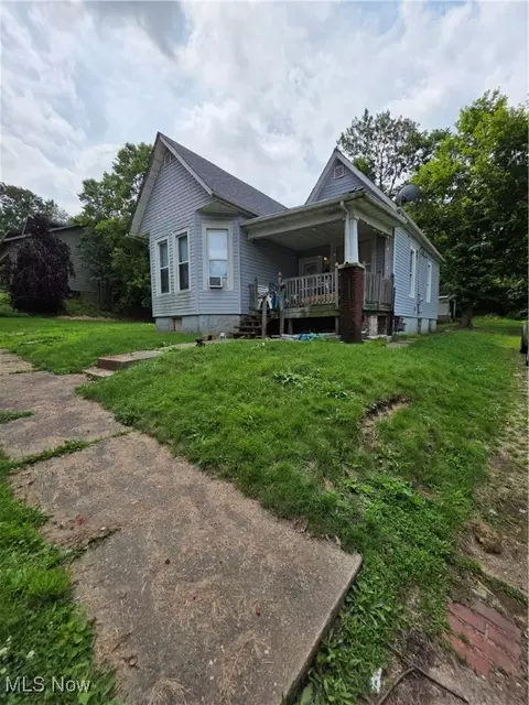 840 Prospect Ave, Zanesville, OH 43701