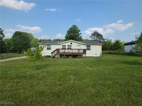 8448 Slagle Rd, Windham, OH 44288