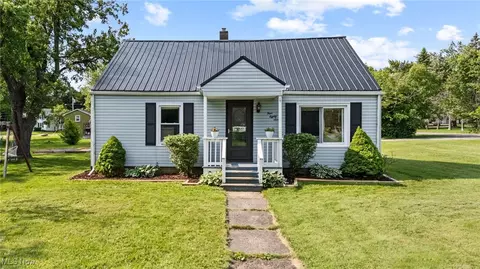487 W Florida Ave, Sebring, OH 44672