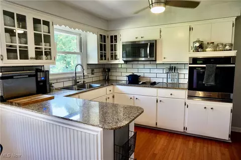 Kitchen - 3546 Laurel Dr, Perry, OH 44081 photo 2 of 3