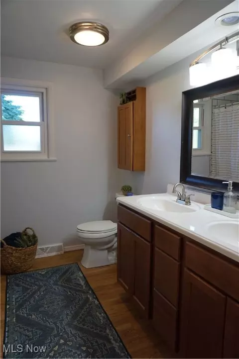 Bath - 3546 Laurel Dr, Perry, OH 44081 photo 1 of 2