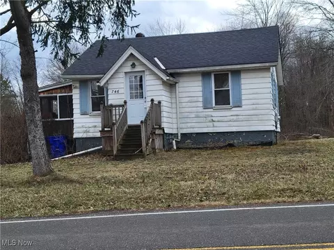 746 E Lake St, Ravenna, OH 44266