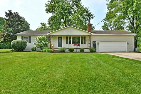 2847 Selkirk Bush Rd SW, Warren, OH 44481