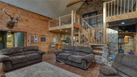 Entry Way - 8498 Euga Rd, Newcomerstown, OH 43832 photo 1 of 9
