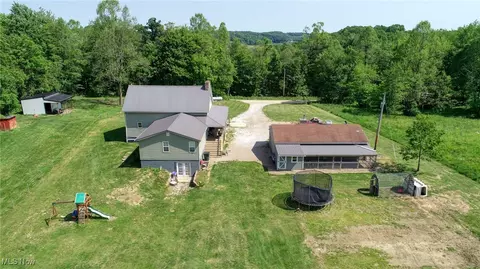 Exterior - 8498 Euga Rd, Newcomerstown, OH 43832 photo 3 of 8