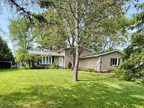 5434 Celeste View Dr, Stow, OH 44224 photo 2