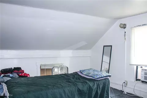 Bedroom - 676 E 3rd St, Salem, OH 44460 photo 3 of 3