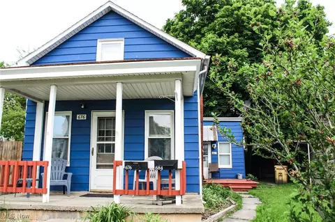 Exterior - 676 E 3rd St, Salem, OH 44460 photo 2 of 6