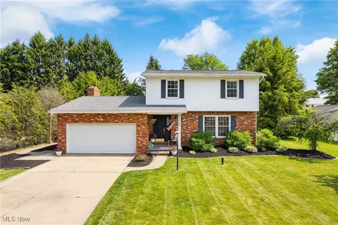 12668 Williamsburg Ave NW, Uniontown, OH 44685