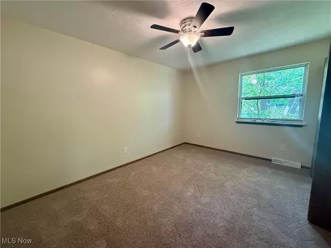 Bedroom - 5055 Fleming Ave, Lorain, OH 44055 photo 1 of 5