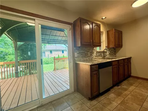Kitchen - 5055 Fleming Ave, Lorain, OH 44055 photo 1 of 2