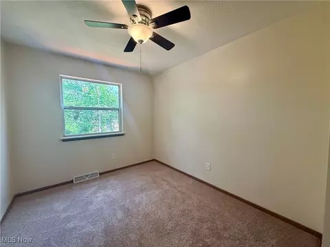 Bedroom - 5055 Fleming Ave, Lorain, OH 44055 photo 5 of 5
