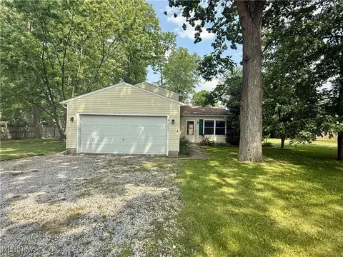 5055 Fleming Ave, Lorain, OH 44055