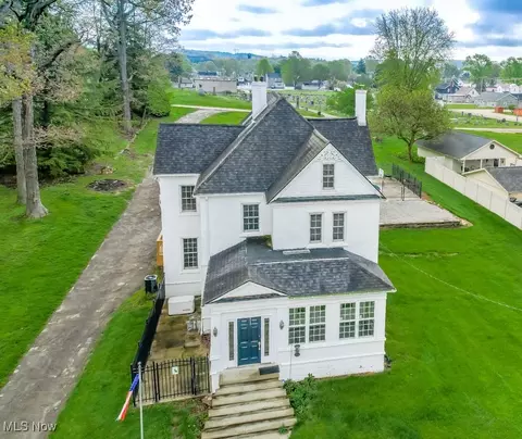 490 N Main St, Magnolia, OH 44643