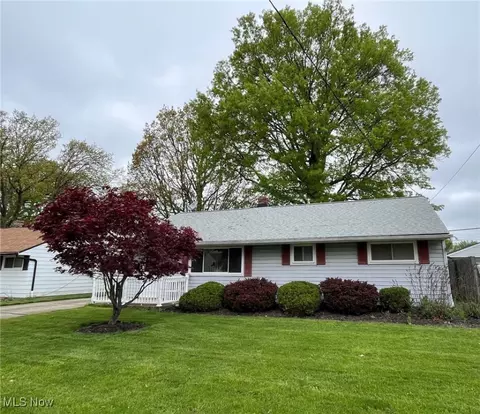 30115 Regent Rd, Wickliffe, OH 44092