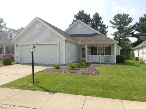 19297 Lauren Way, Strongsville, OH 44149