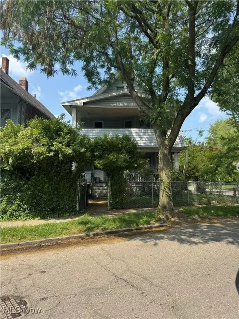 436 Cleveland Rd, Cleveland, OH 44108