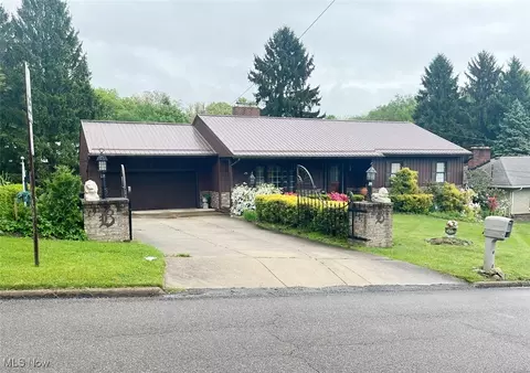 1375 Sackett Hills Dr, Akron, OH 44313