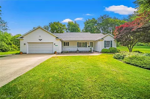 7410 Fieldstone Ave, Conneaut, OH 44030