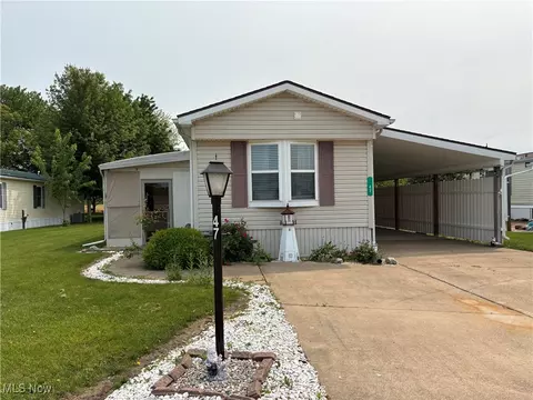 47 E Bass Cir, Marblehead, OH 43440