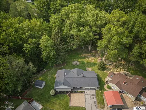 View/Area - 35 Sandy Ln, Elyria, OH 44035 photo 1 of 3