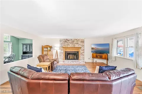 Living - 35 Sandy Ln, Elyria, OH 44035 photo 1 of 1
