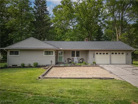 Exterior - 35 Sandy Ln, Elyria, OH 44035 photo 1 of 8