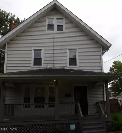 974 E Archwood Ave, Akron, OH 44306