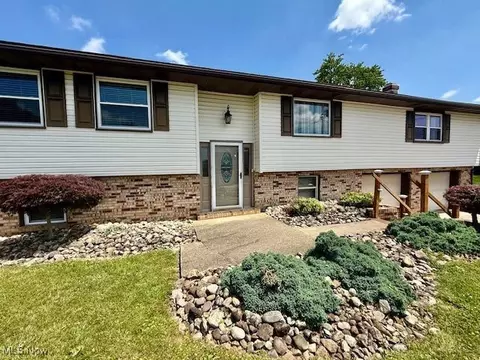 47 Walker Manor Cir, Colliers, WV 26035