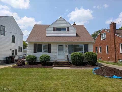 6210 Westminster Dr, Parma, OH 44129