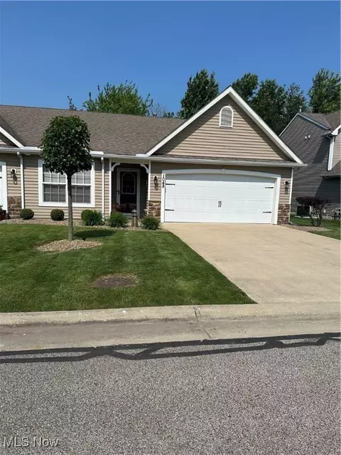 1048 Zephyr Ln, Painesville, OH 44077