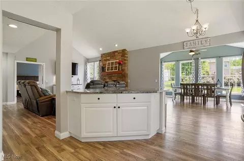 269 Brookledge Ln, Copley, OH 44321 photo 8