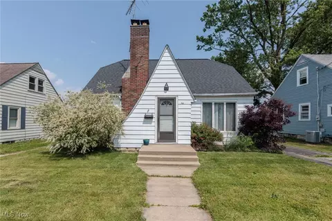 703 Hale Ave, Ashland, OH 44805
