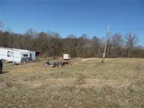 2121 Burnfield Rd, Vincent, OH 45784