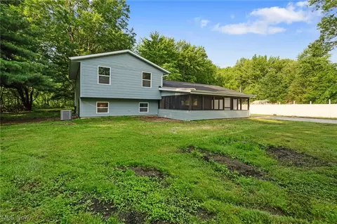 4232 Wilson Rd, Ravenna, OH 44266
