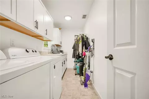 7427 Hawk Ave, Mentor, OH 44060 photo 24