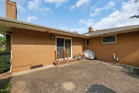 5795 Mural Dr, Seven Hills, OH 44131 photo 28