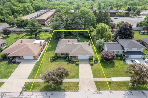 5795 Mural Dr, Seven Hills, OH 44131 photo 34